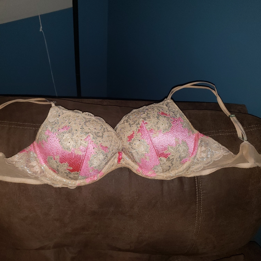 Victoria Secret bra size 38D